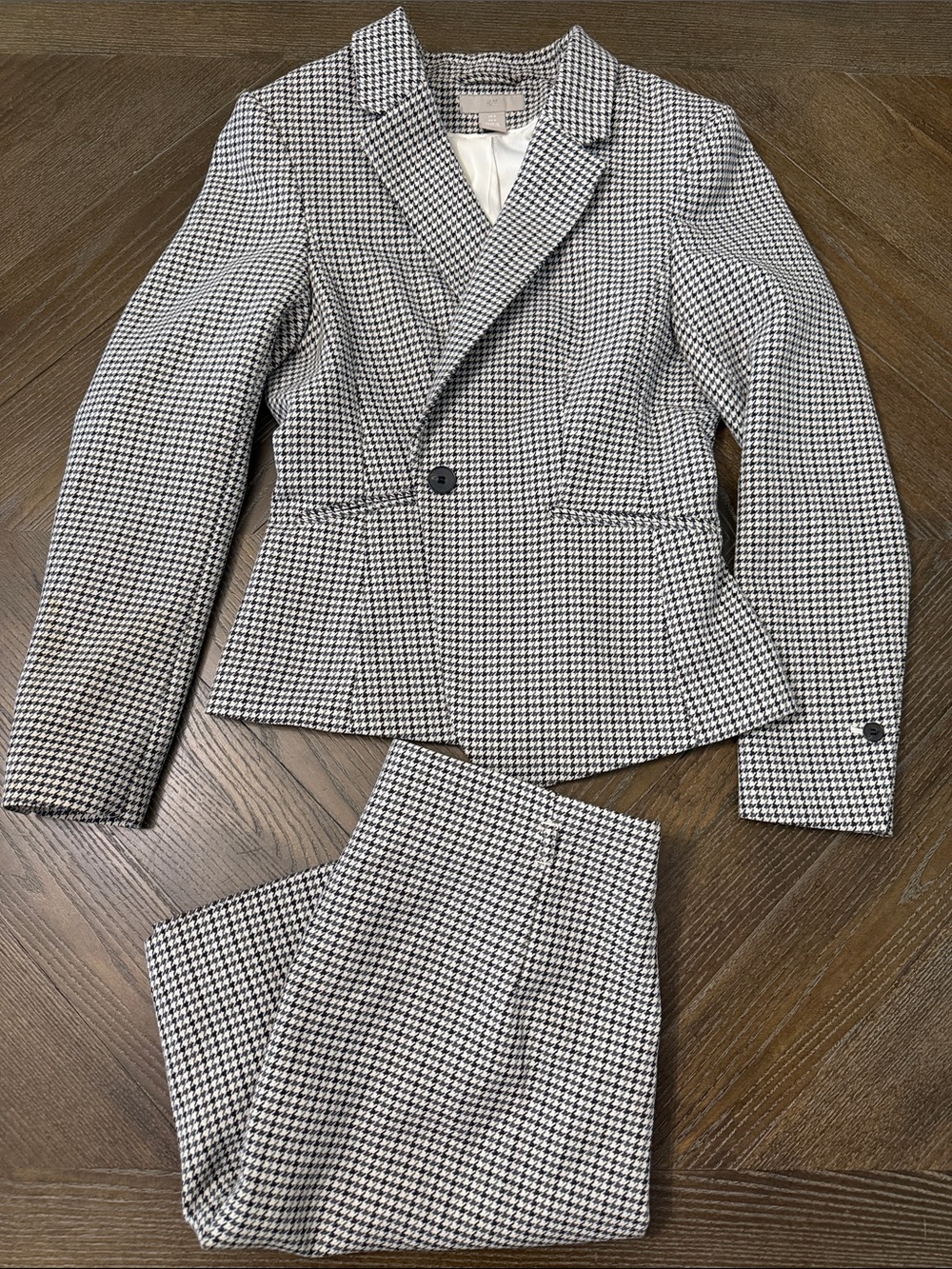 H&M Black and White Houndstooth Blazer & Pants Suit